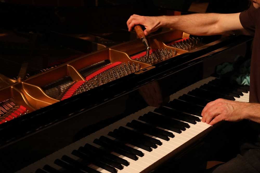 zongora szerviz, zongora karbantartás